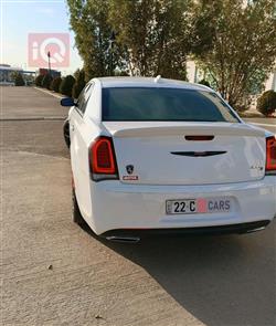 کرایسلەر 300